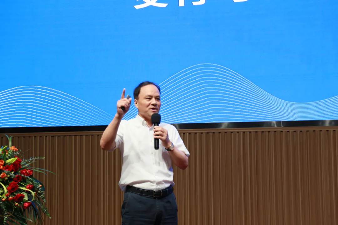 下载.jpg