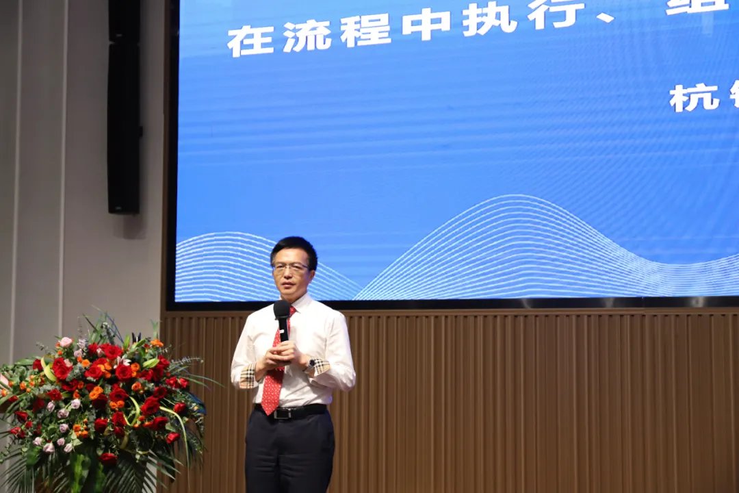 下载 (13).jpg