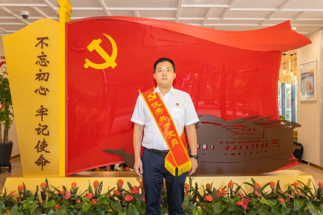 下载 (1).jpg